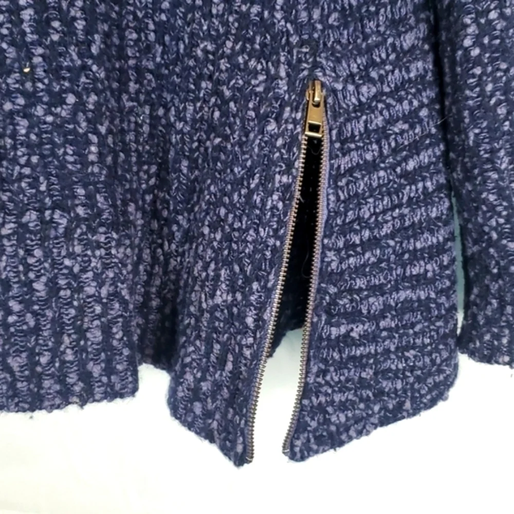 Anthro Moth Brand Blue Marled Knit Asymmetrical Zip‎ Hem Sweater